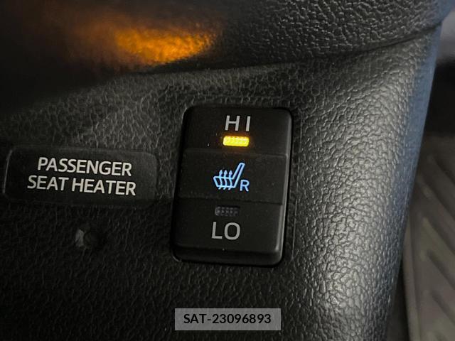 Toyota PRIUS PHV 2017-02 8278819-6