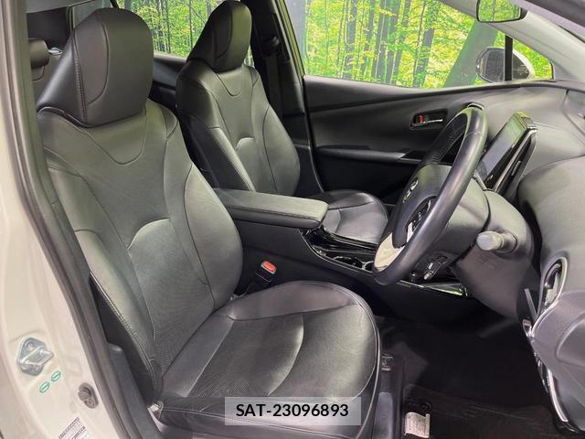 Toyota PRIUS PHV 2017-02 8278819-8