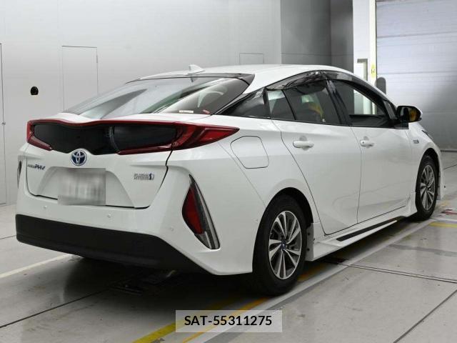 Toyota PRIUS PHV 2022-03 8278932-1