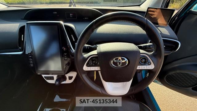 Toyota PRIUS PHV 2017-11 8281176-16