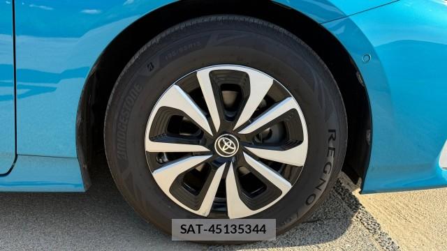 Toyota PRIUS PHV 2017-11 8281176-8