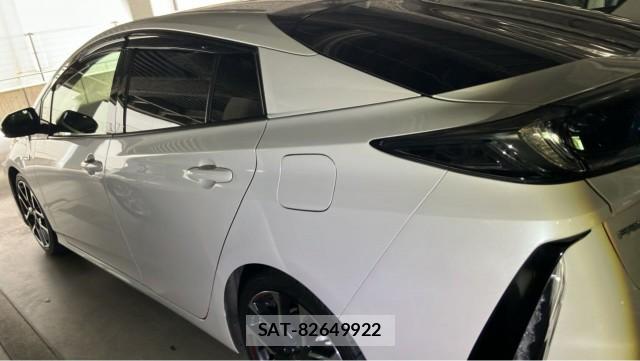 Toyota PRIUS PHV 2020-04 8281708-10