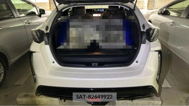 Toyota PRIUS PHV 2020-04 8281708-17