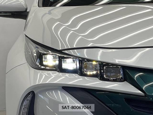 Toyota PRIUS PHV 2017-05 8283767-11