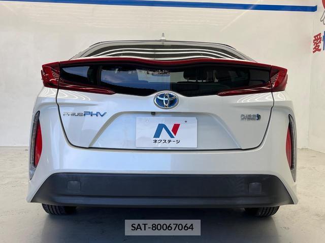 Toyota PRIUS PHV 2017-05 8283767-14