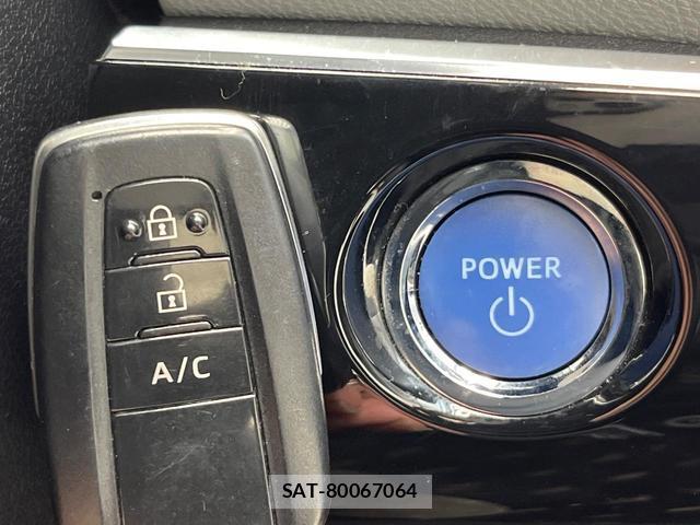 Toyota PRIUS PHV 2017-05 8283767-5