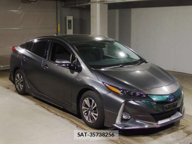 Toyota PRIUS PHV 2017-08 8284400-0