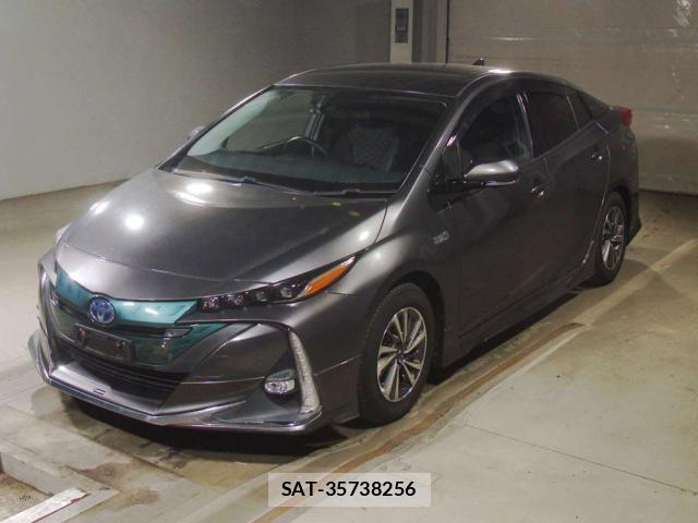 Toyota PRIUS PHV 2017-08 8284400-3
