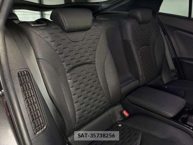 Toyota PRIUS PHV 2017-08 8284400-6