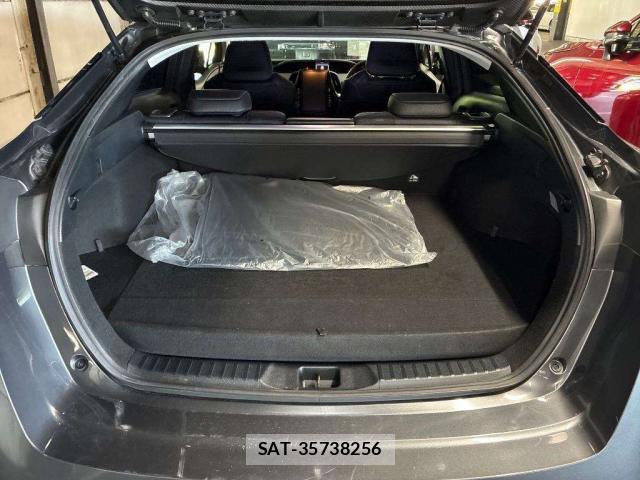 Toyota PRIUS PHV 2017-08 8284400-7
