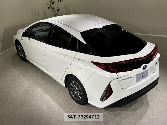 Toyota PRIUS PHV 2019-09 8285080-14
