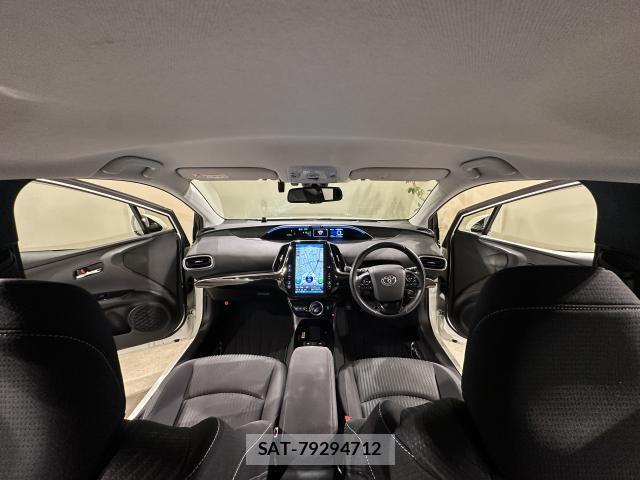 Toyota PRIUS PHV 2019-09 8285080-2