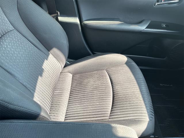 Toyota PRIUS 2017-10 8276719-12