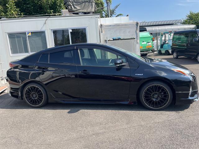Toyota PRIUS 2017-10 8276719-5