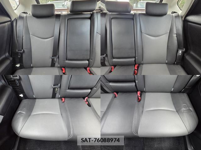 Toyota PRIUS 2015-08 8276729-13