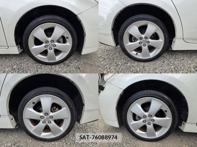 Toyota PRIUS 2015-08 8276729-16