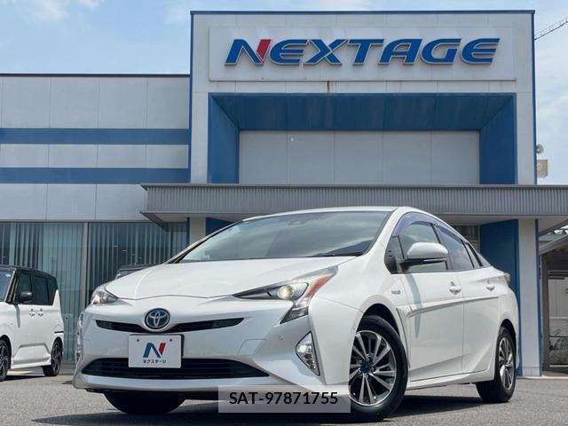Toyota PRIUS 2017-09 8276825-16