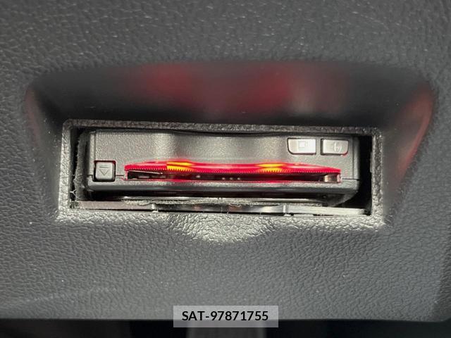 Toyota PRIUS 2017-09 8276825-4