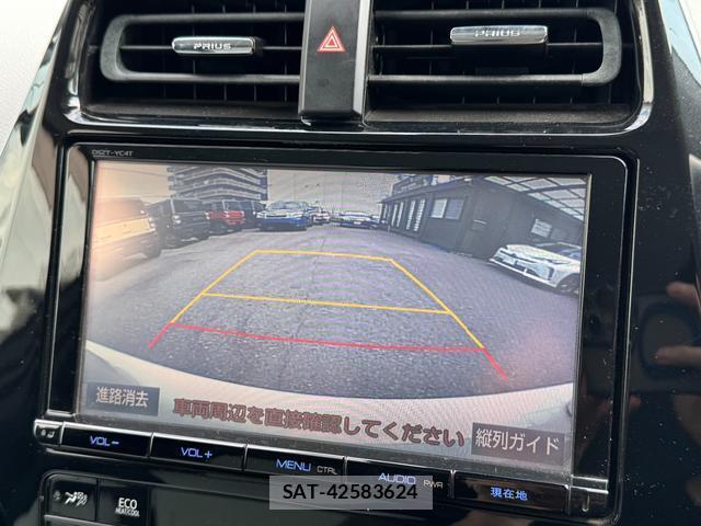 Toyota PRIUS 2016-03 8276838-3