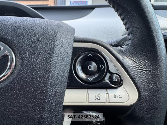 Toyota PRIUS 2016-03 8276838-5