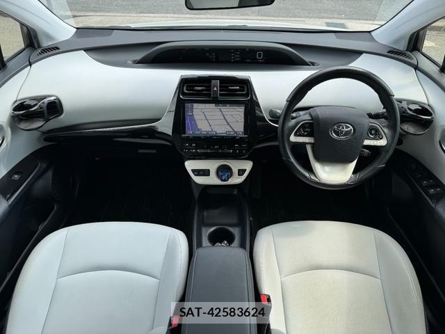 Toyota PRIUS 2016-03 8276838-8