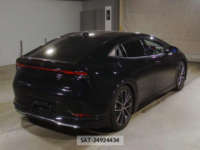 Toyota PRIUS 2023-03 8276983-1