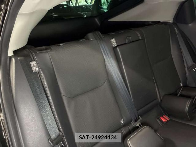Toyota PRIUS 2023-03 8276983-4