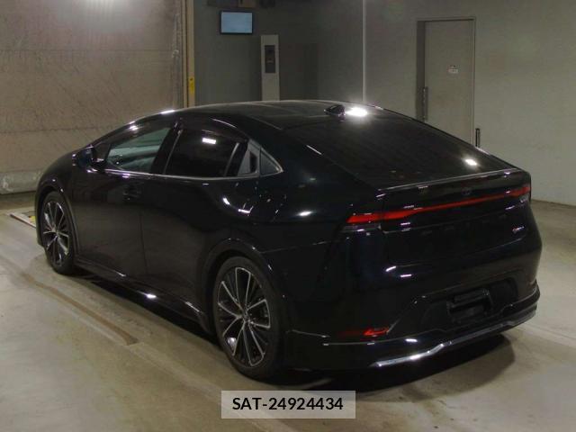 Toyota PRIUS 2023-03 8276983-7