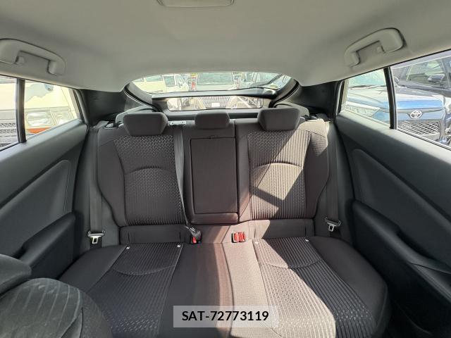 Toyota PRIUS 2016-09 8277047-11