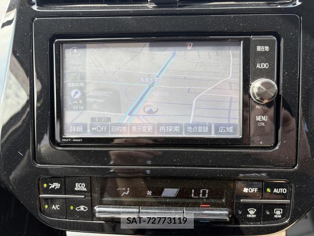 Toyota PRIUS 2016-09 8277047-14