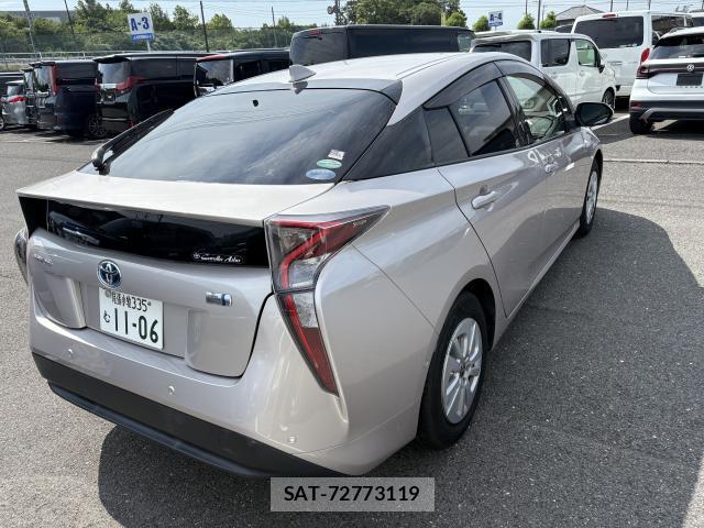Toyota PRIUS 2016-09 8277047-3