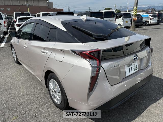 Toyota PRIUS 2016-09 8277047-4