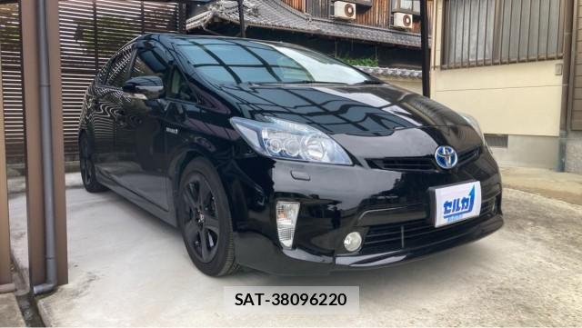 Toyota PRIUS 2015-07 8277137-11