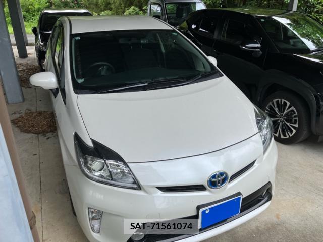 Toyota PRIUS 2013-09 8277499-2