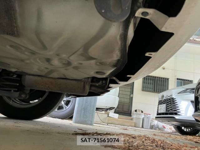 Toyota PRIUS 2013-09 8277499-8