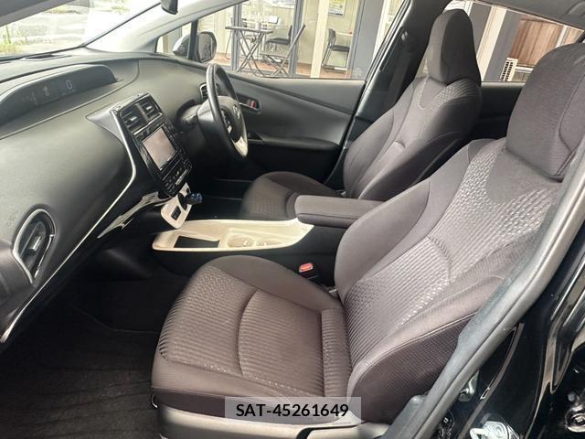 Toyota PRIUS 2016-10 8277618-5