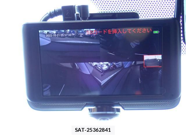 Toyota PRIUS 2017-02 8277696-17