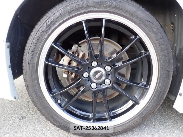 Toyota PRIUS 2017-02 8277696-8