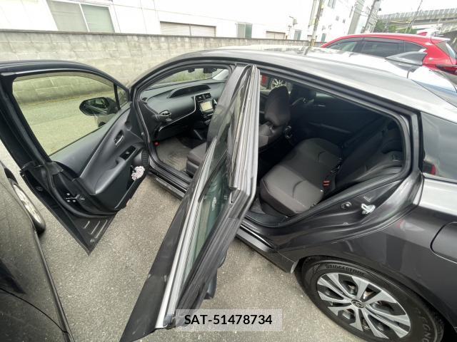 Toyota PRIUS 2021-02 8277806-19