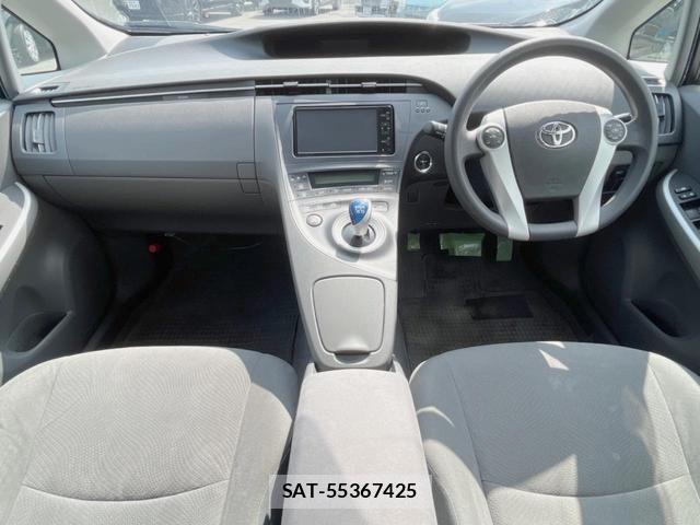 Toyota PRIUS 2010-05 8277820-1