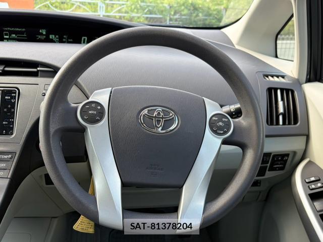 Toyota PRIUS 2009-05 8277965-17