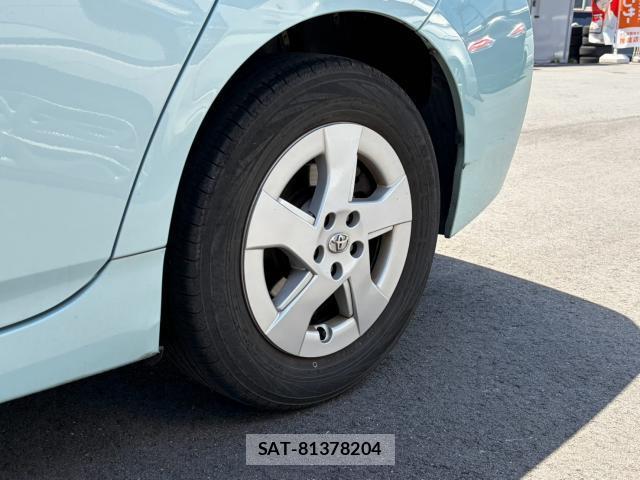 Toyota PRIUS 2009-05 8277965-19