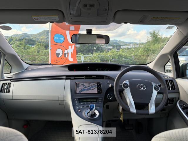 Toyota PRIUS 2009-05 8277965-2