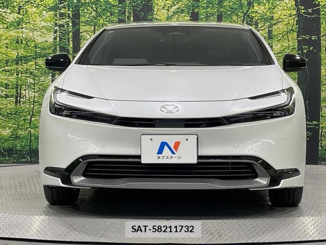 Toyota PRIUS 2023-11 8278048-13