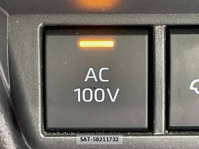 Toyota PRIUS 2023-11 8278048-4