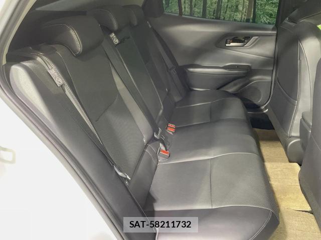 Toyota PRIUS 2023-11 8278048-8