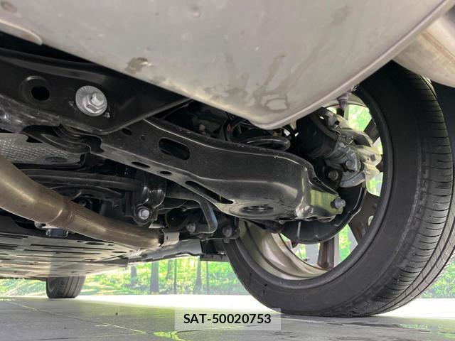 Toyota PRIUS 2023-09 8278080-19