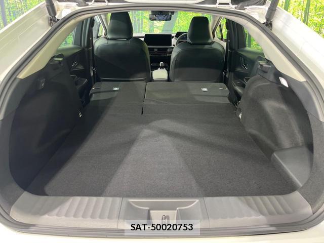 Toyota PRIUS 2023-09 8278080-9