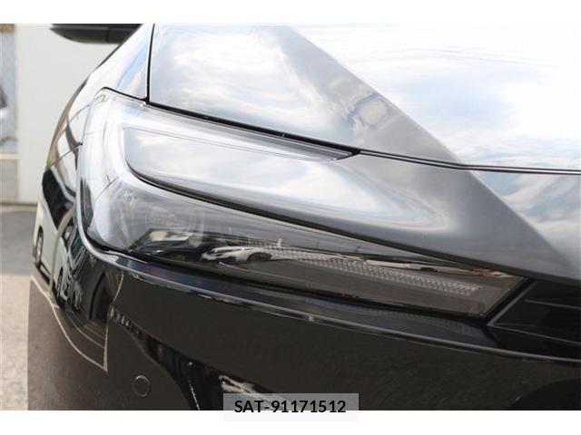 Toyota PRIUS 2023-10 8278098-11