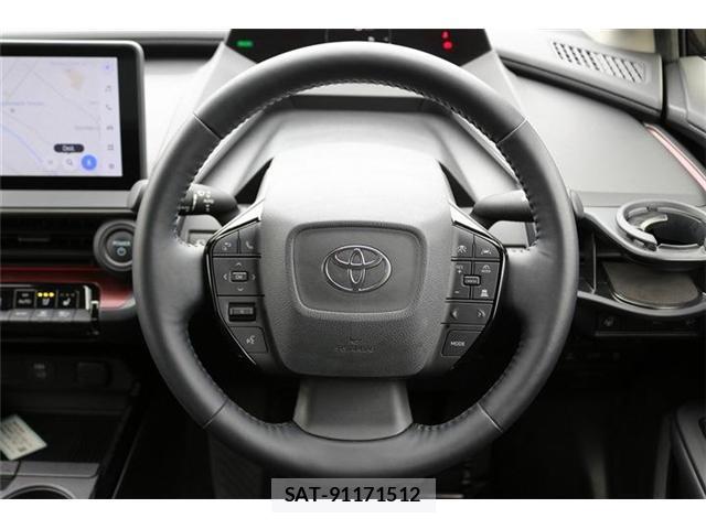 Toyota PRIUS 2023-10 8278098-17